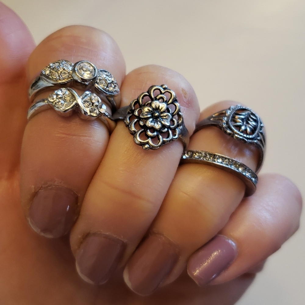5 Rings 💍 - Picture 12 of 16